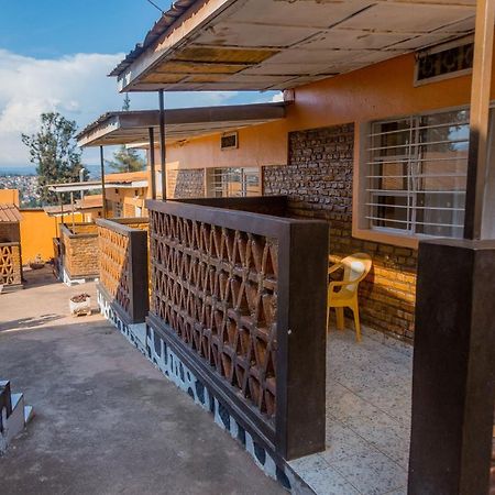 Auberge La Caverne Kigali Buitenkant foto