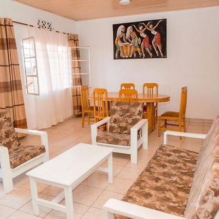 Auberge La Caverne Kigali Buitenkant foto