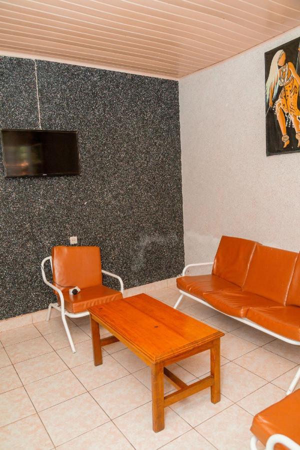 Auberge La Caverne Kigali Buitenkant foto