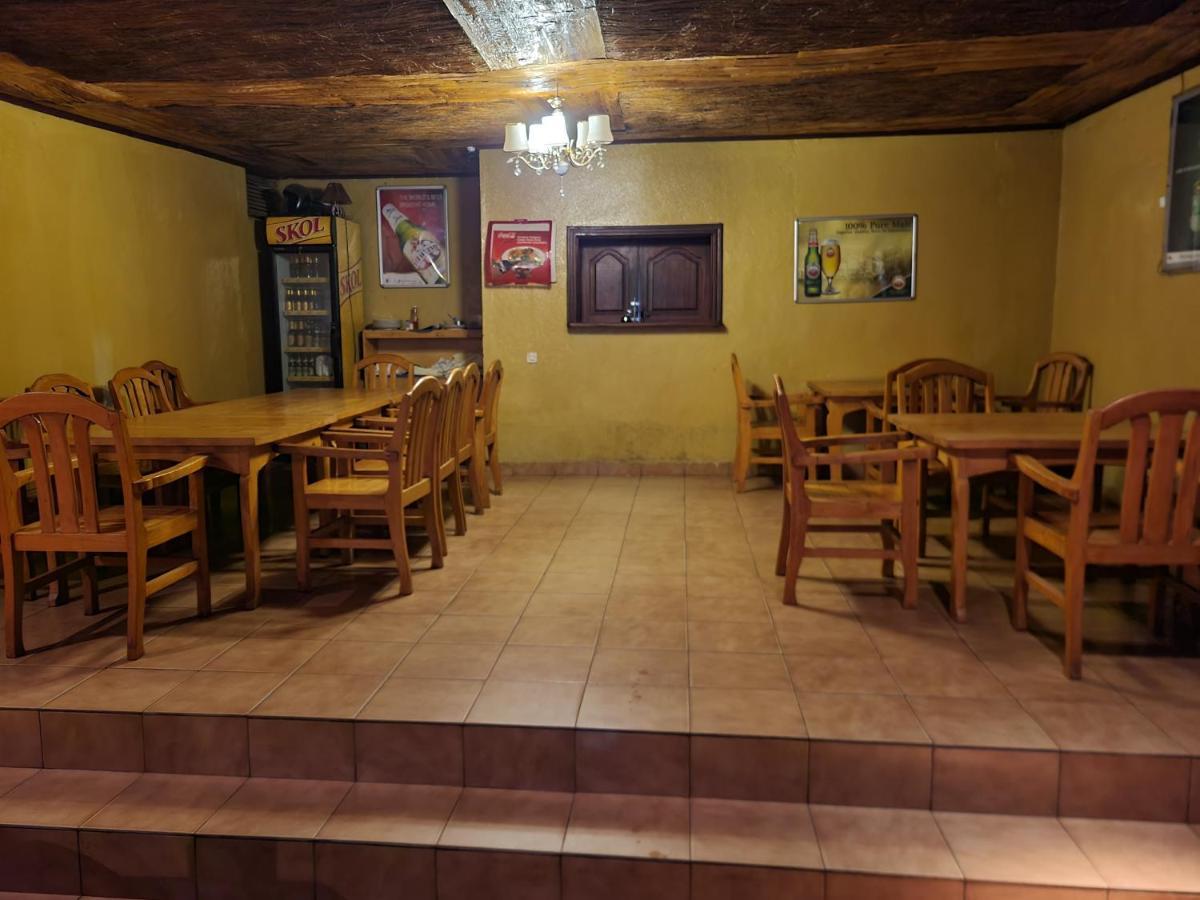 Auberge La Caverne Kigali Buitenkant foto
