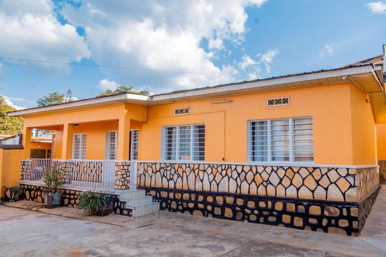 Auberge La Caverne Kigali Buitenkant foto