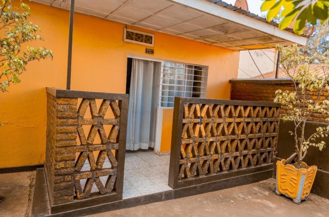 Auberge La Caverne Kigali Buitenkant foto