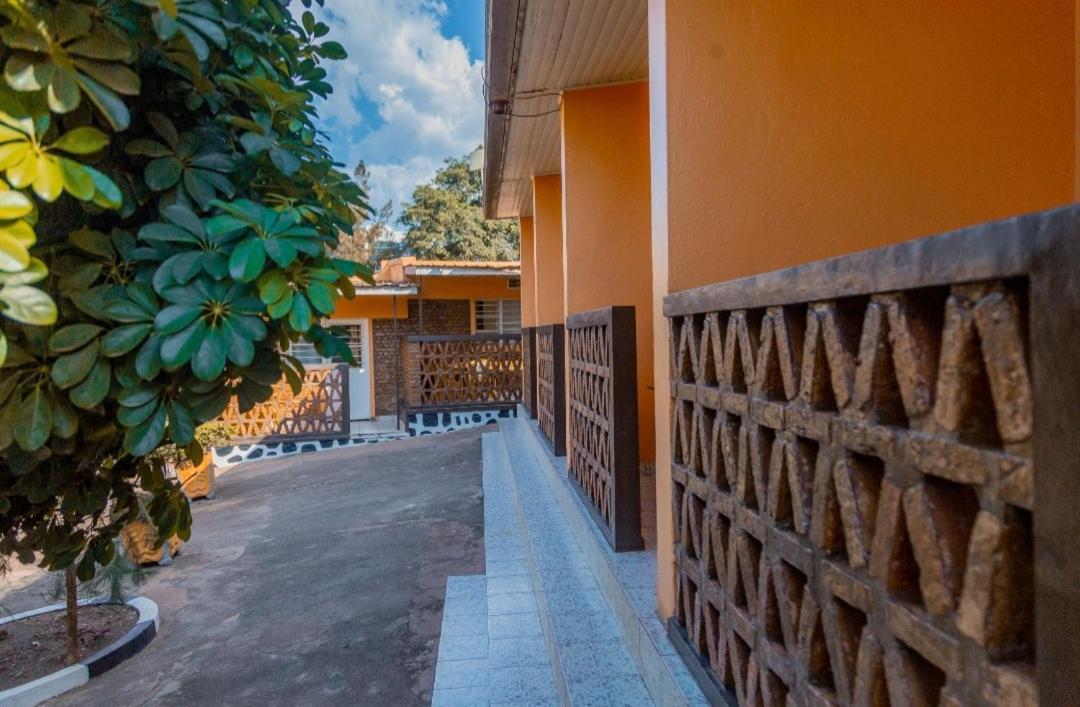 Auberge La Caverne Kigali Buitenkant foto