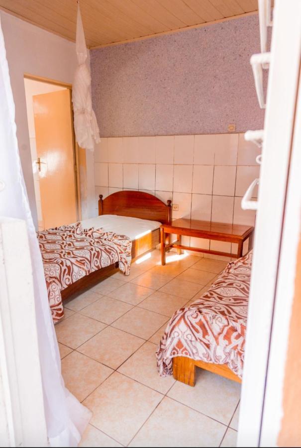 Auberge La Caverne Kigali Buitenkant foto